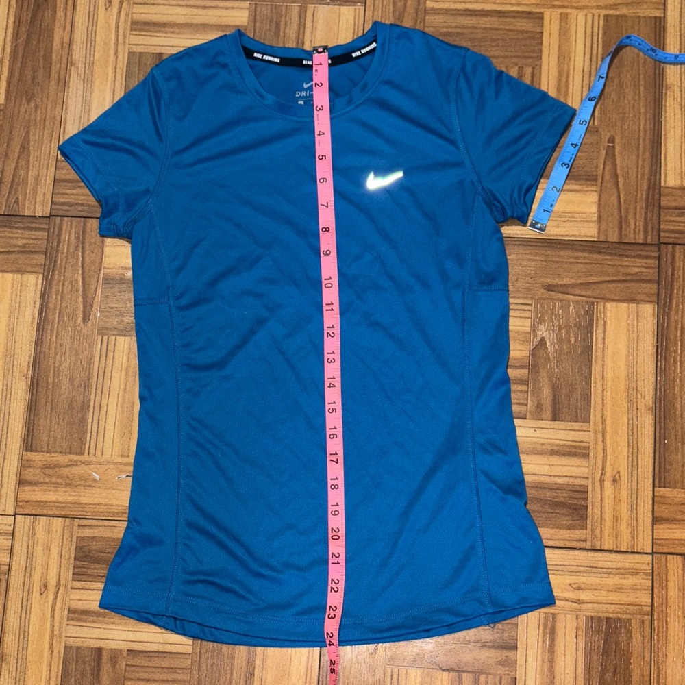 Nike Women's Short Sleeve Blue Tee - Picture 4 of 7